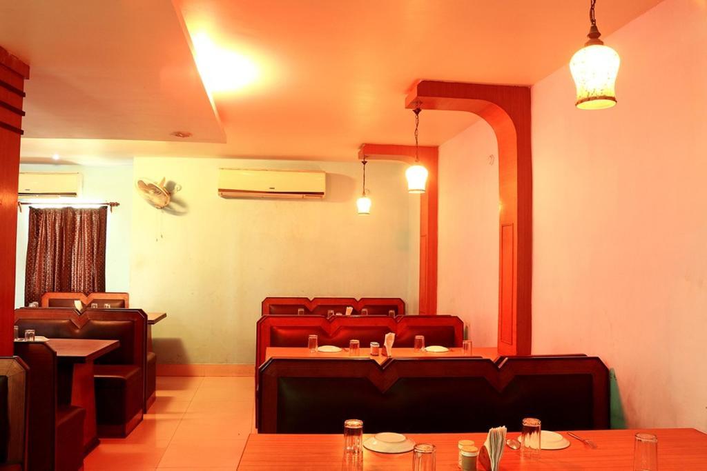 Oyo 1348 Hotel Zaika Inn Hāora Kültér fotó