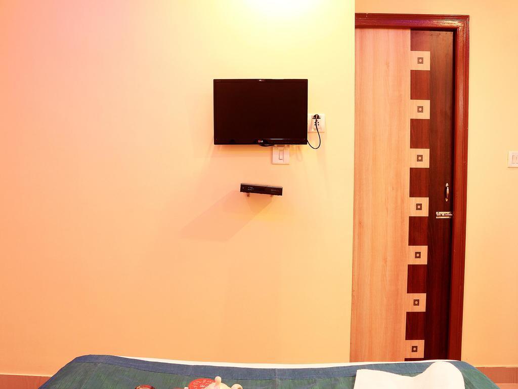 Oyo 1348 Hotel Zaika Inn Hāora Kültér fotó